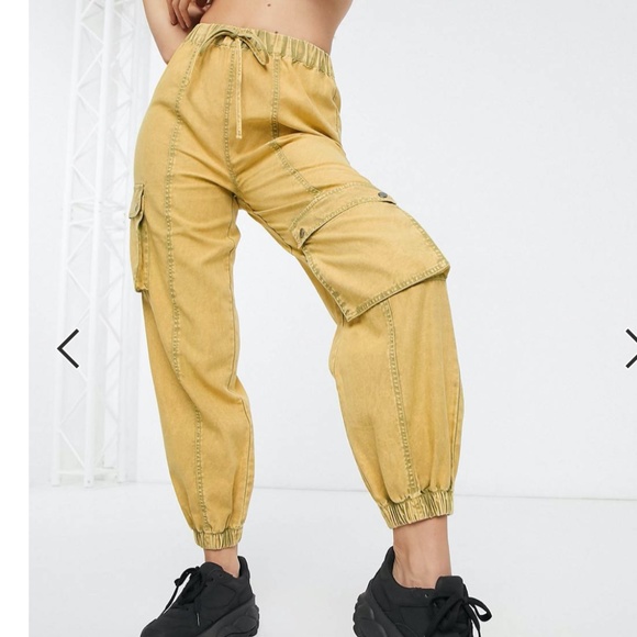 ASOS DESIGN 90's oil wash jogger - Picture 2 of 3